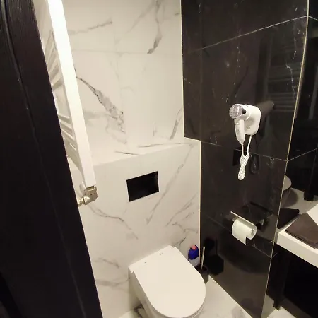 Royal Solny Z Aneksem, Klimatyzacja I Konsola Ps4 W Z Krytym Basenem, Sauna I 아파트호텔 코워브제크