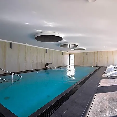 Royal Solny Z Aneksem, Klimatyzacja I Konsola Ps4 W Z Krytym Basenem, Sauna I